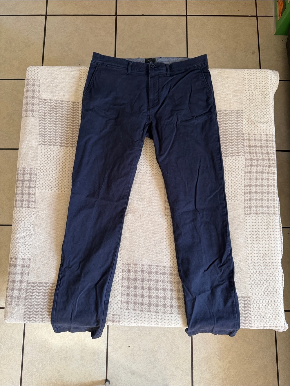 J. Crew men’s 484 slim chino w32 L32